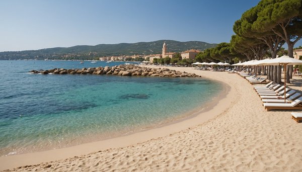 Comment choisir une plage privée à Saint-Tropez pour une expérience exclusive et raffinée
